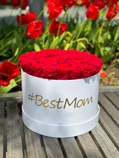 #BestMom Large Round White Box with Red Flame Roses