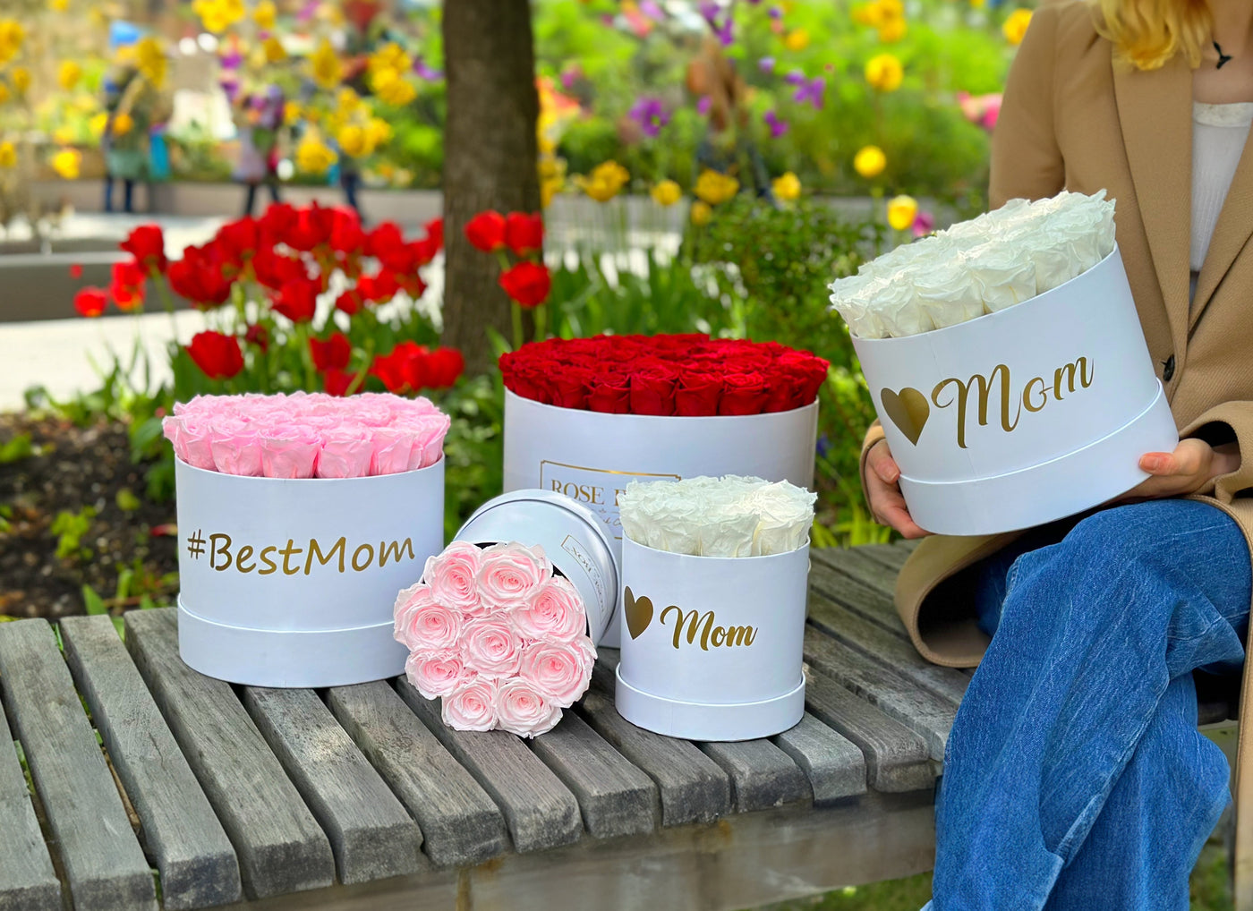 #BestMom Medium White Box with Light Pink Roses